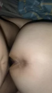 第一次拍后入老婆